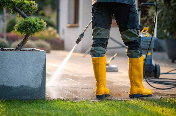 Best Commercial Pressure Washing  in Forest City, FL
